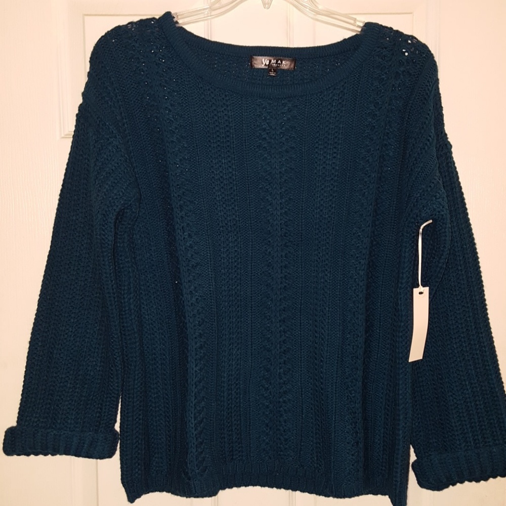 Ye Mak Sweater, Size L